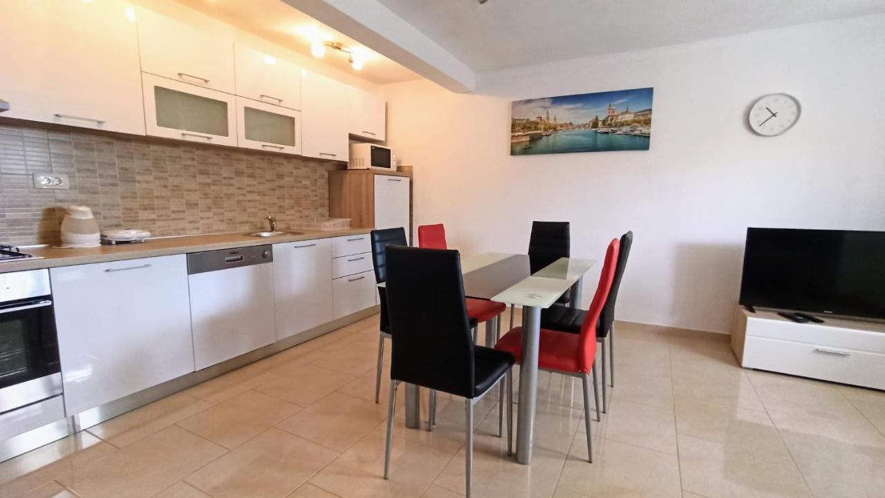 Holiday Apartments Maslina Paho Babino Polje Экстерьер фото